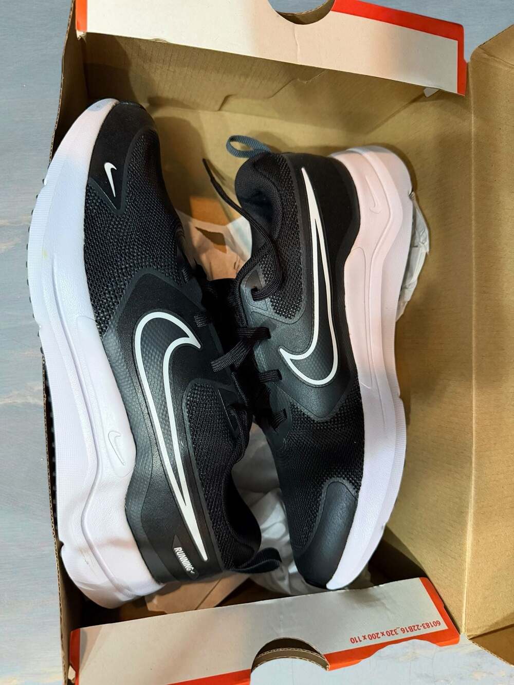 Nike Cosmic Runner Road Running Shoes - Black/White-Anthracite